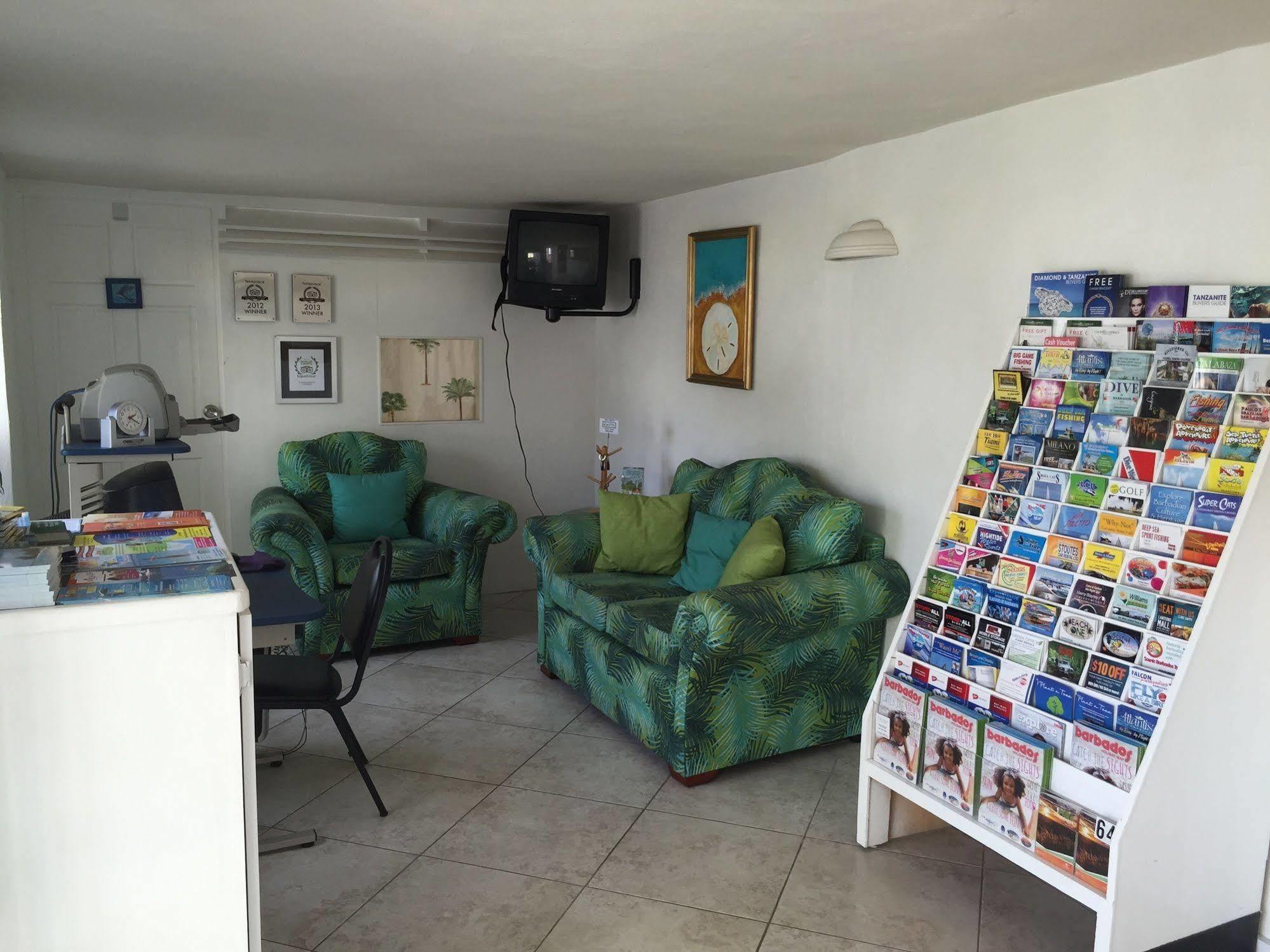 Southern Surf Beach Apartments Rockley Zewnętrze zdjęcie